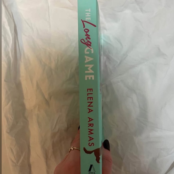 *BRAND NEW* Sport Romance Book: The Long Game by Elena Armas - Picture 2 of 3